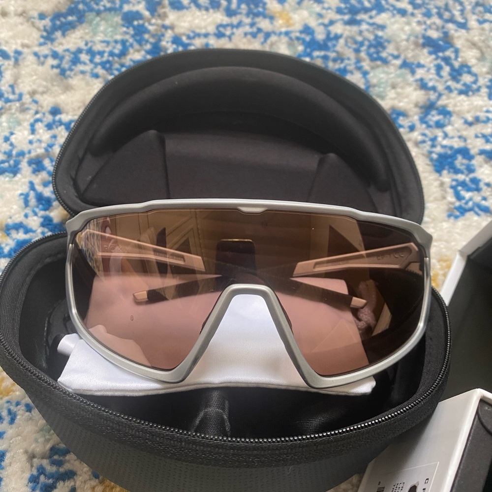 Brand new Roka performance eyewear cycling glasses